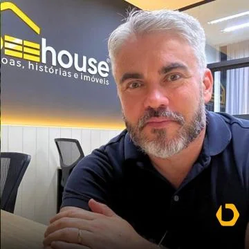 André Andrade, diretor da Beehouse, em foto publicada no site institucional.